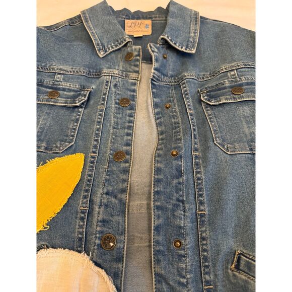 Upcycled Denim Jacket with Linen Floral Appliqué – Lost Petal Linens (M) - Picture 12 of 12